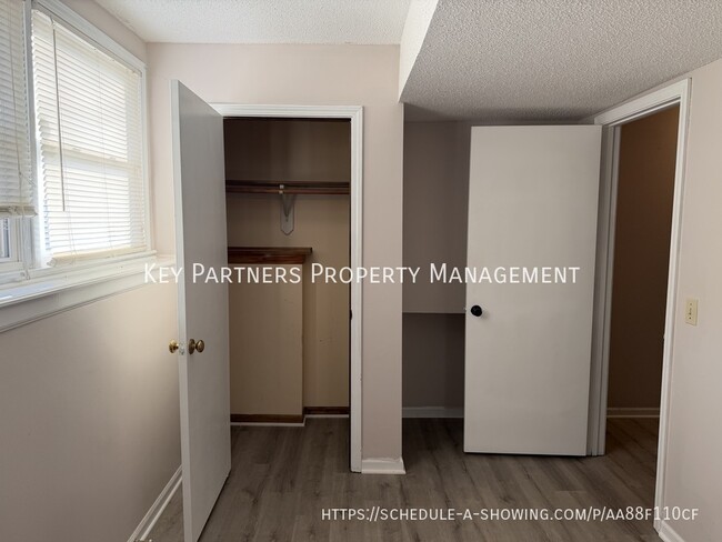 Building Photo - 13865 S Alden Ct