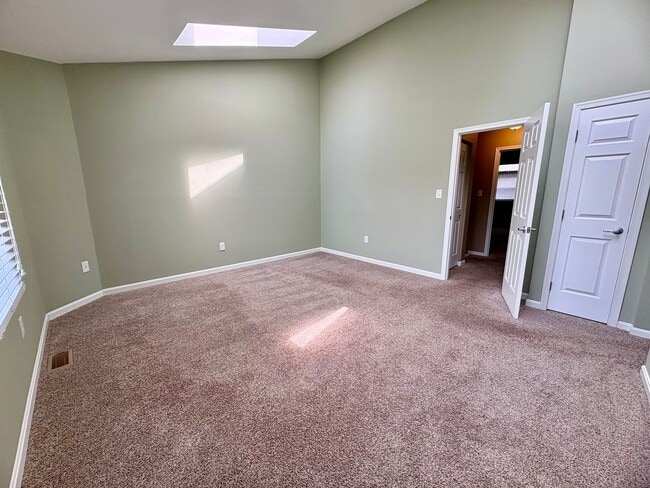 Building Photo - 2 Bedroom 2.5 Bathroom in Hummelstown!