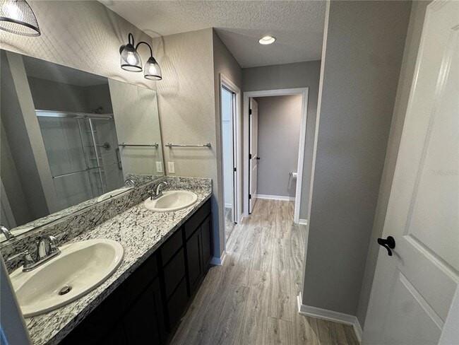 Building Photo - 5846 Bamboo Ave