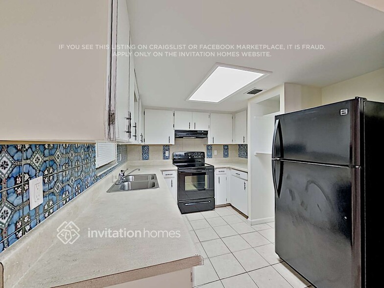Building Photo - 5509 Indiana Dr