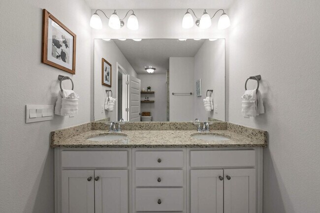 Building Photo - 12 Sandy Cv Wy