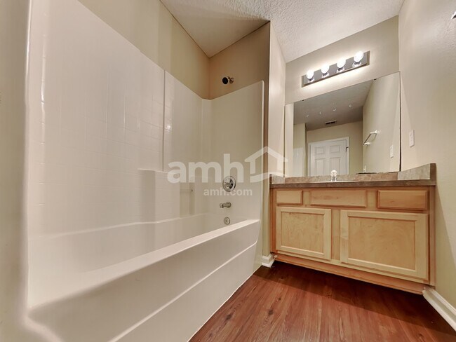 Building Photo - 274 Capiso Ct