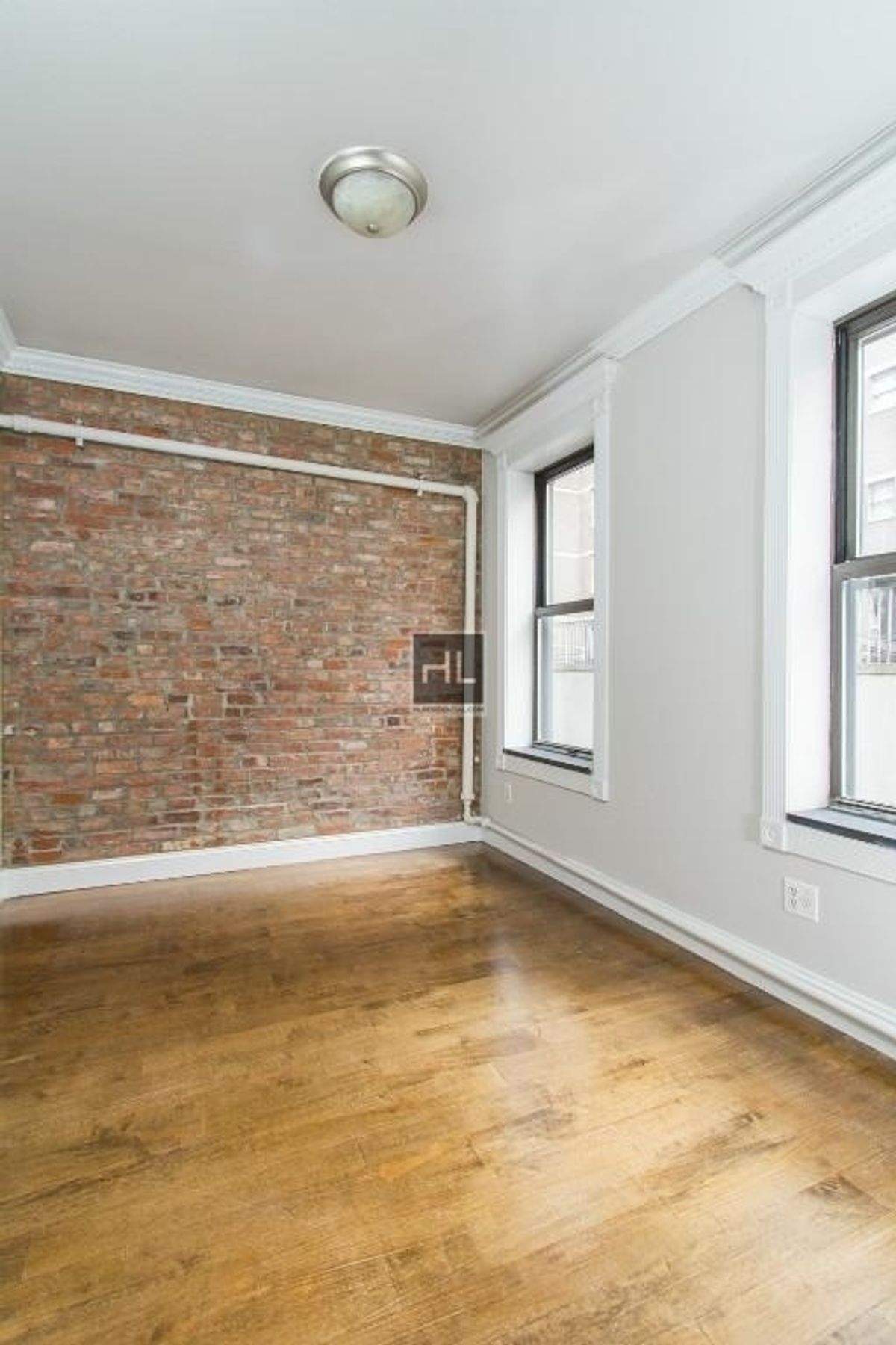 Building Photo - East 18th Street