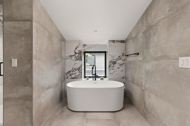 Building Photo - 2707 Stacy Ln