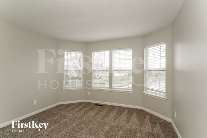 Building Photo - 2103 Cross Willow Ln