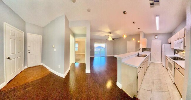 Building Photo - 5451 Vineland Rd