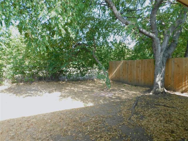 Building Photo - 3305 Gardenview Cir