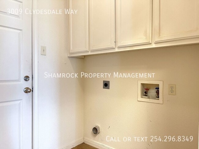 Building Photo - Surrey Ridge duplex