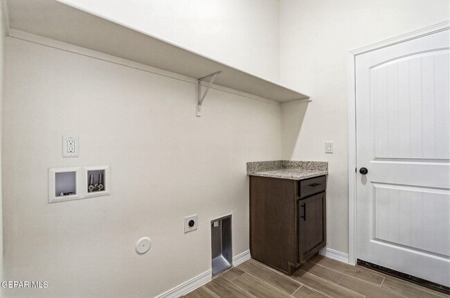 Building Photo - 15340 Resolve Dr
