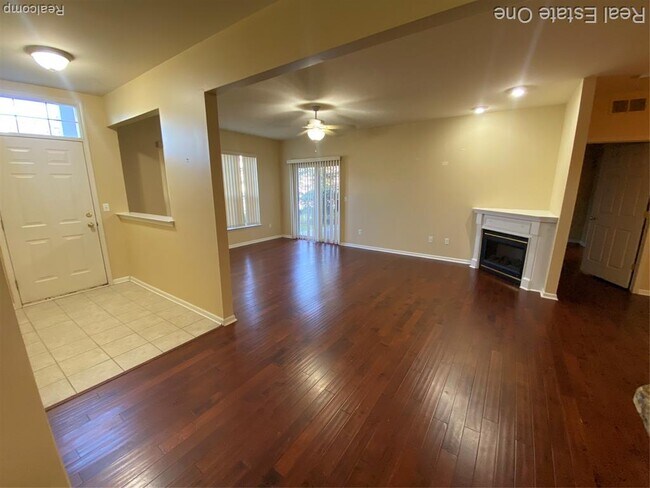 Building Photo - 16891 Dover Dr