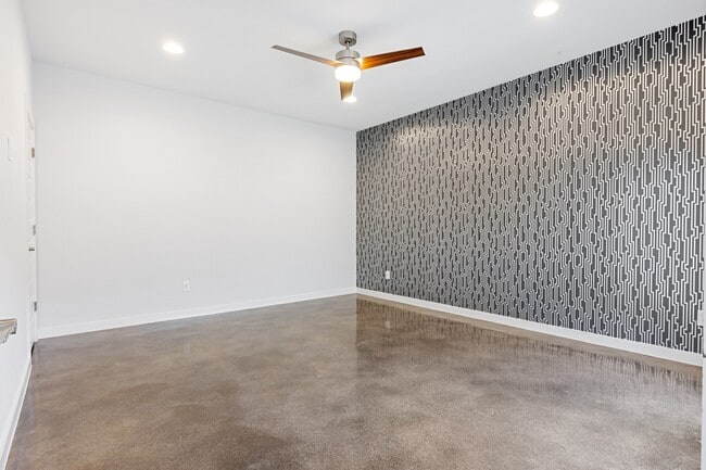 Building Photo - 1114 N Olive St