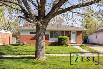 Building Photo - 3 BD 1 BA HOME AVAILABLE NOW! 1,300 Monthly