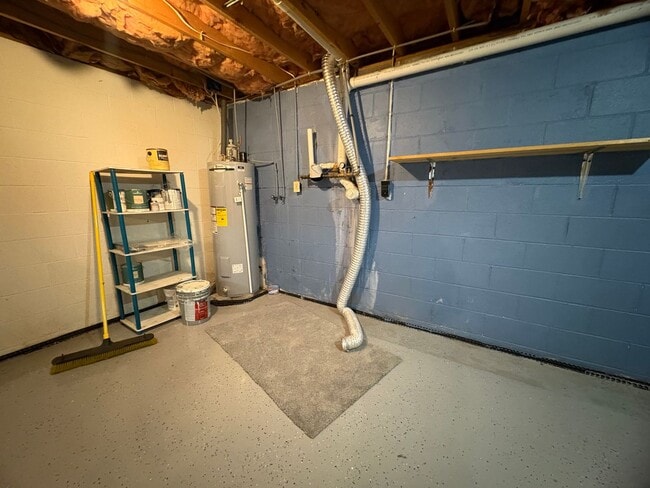 Building Photo - 3 Bedroom 1.5 Bathroom in Elizabethtown!