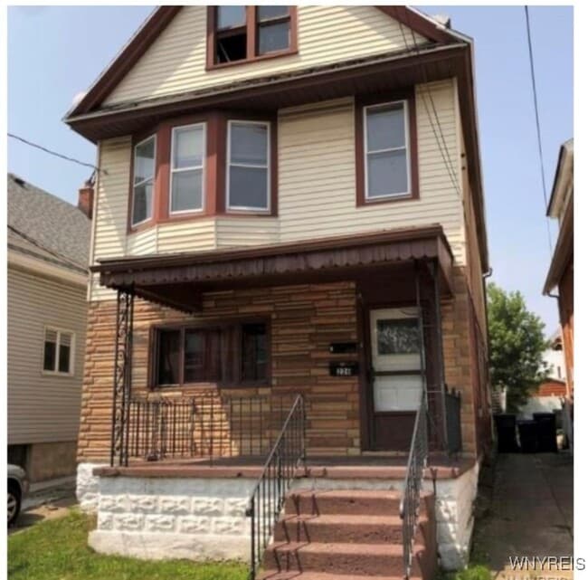 Primary Photo - 226 Longnecker St