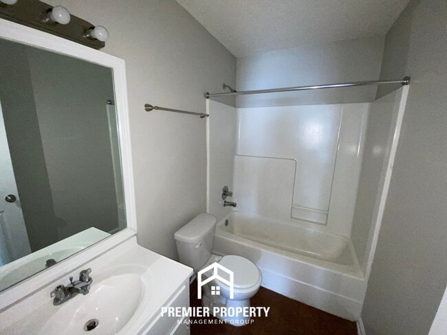 Building Photo - 4448 Kings Valley Cove W