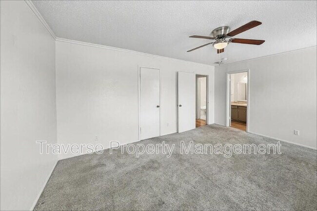 Building Photo - 3862 Wonder Ct
