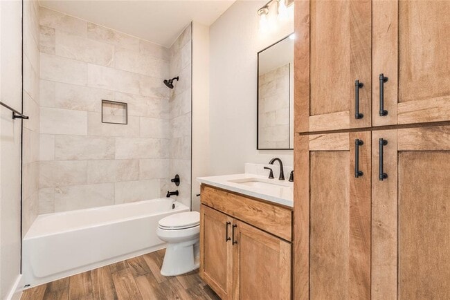 Building Photo - 3702 Tower View Ct