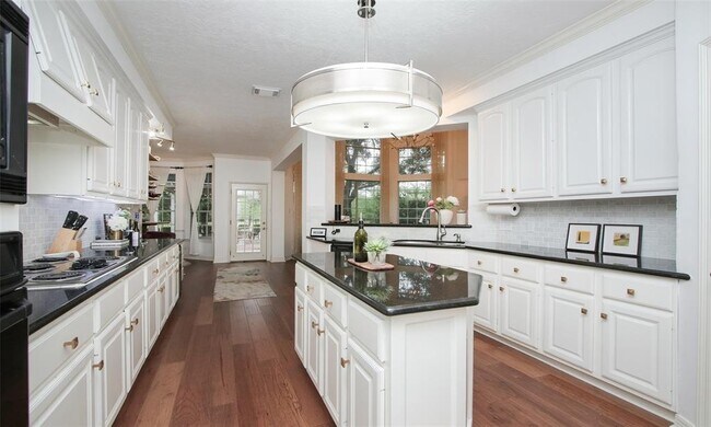 Building Photo - 12123 Mill Stream Way