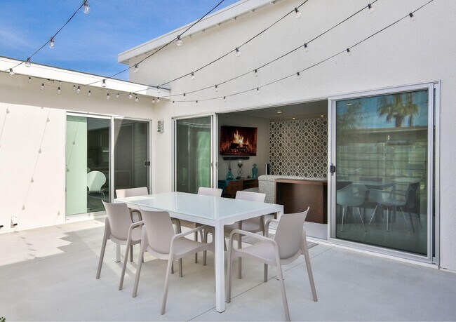 Building Photo - 47956 Silver Spur Trail