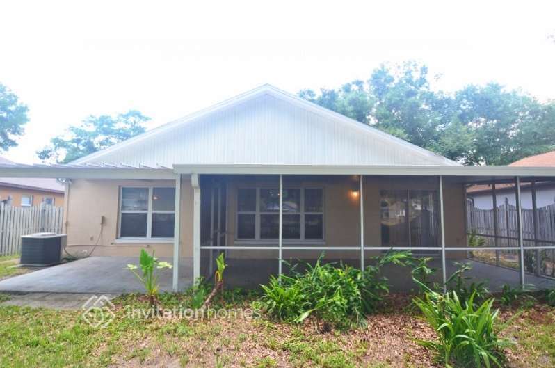 Building Photo - 1809 Tinker Dr