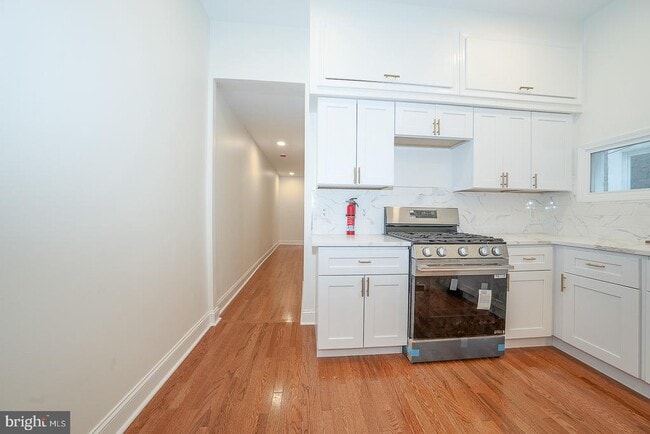 Building Photo - 168 Kalos St
