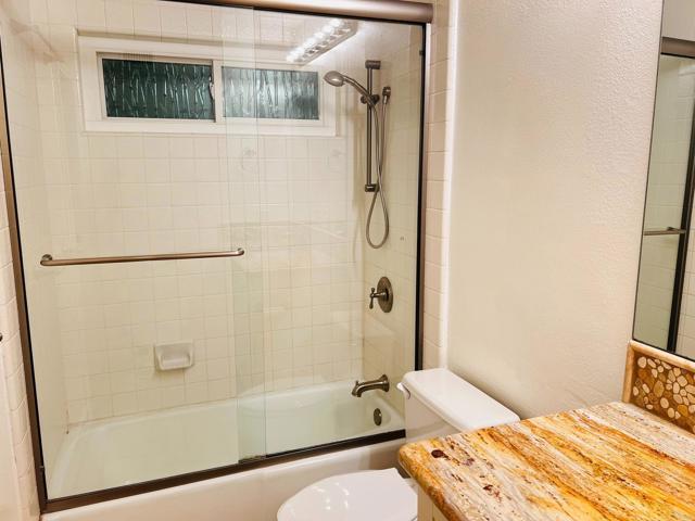 Building Photo - 4587 Cove Dr