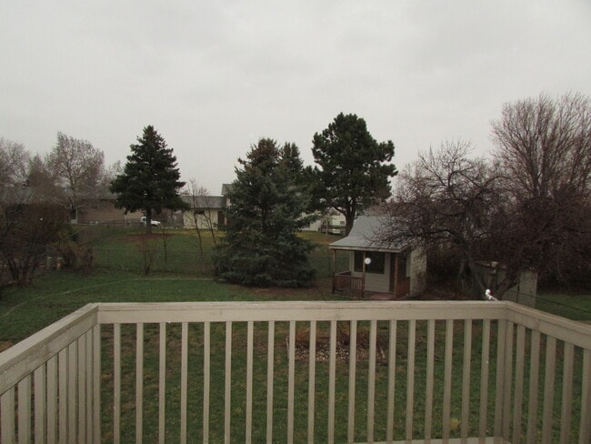 Building Photo - 3 BEDROOM | 2 BATH | GARAGE | SPACIOUS | SOUTH