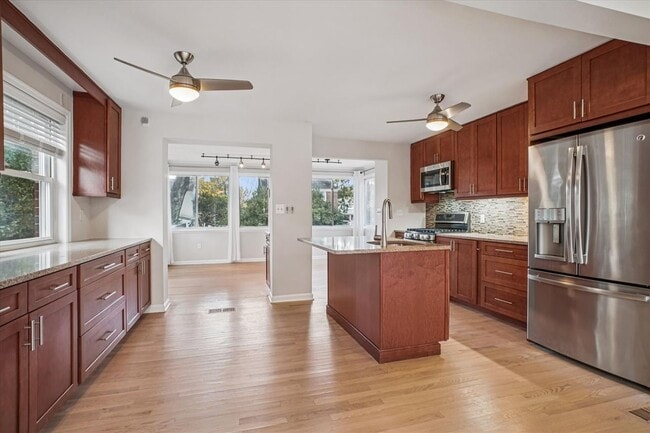 Building Photo - 4409 Westbrook Ln