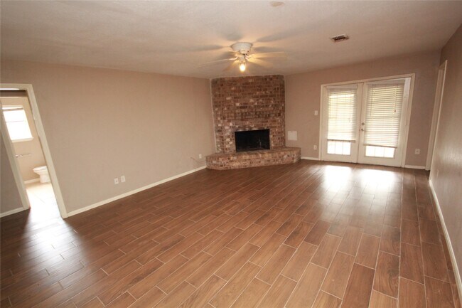 Building Photo - 7623 Alperton Dr