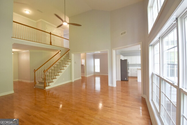 Building Photo - 204 Lenox Dr