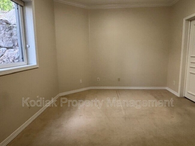 Building Photo - 3608 E Crest Mount Cir