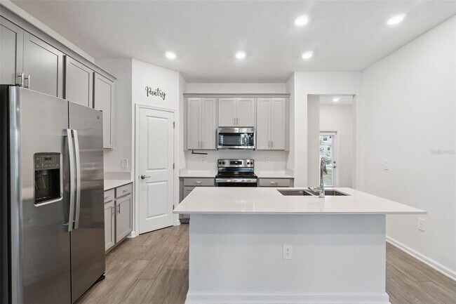 Building Photo - 2509 Relaxing Ln