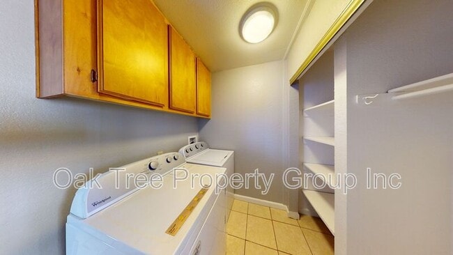 Building Photo - 2225 23rd Ave