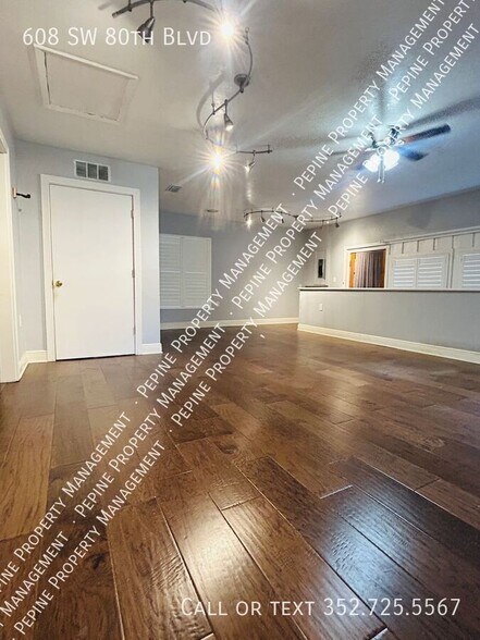 Building Photo - 608 SW 80th Blvd