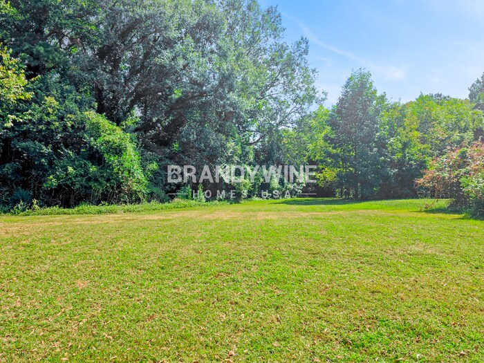 Building Photo - 1735 Thriftwood Dr