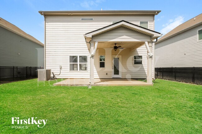 Building Photo - 3211 Briar Chapel Dr