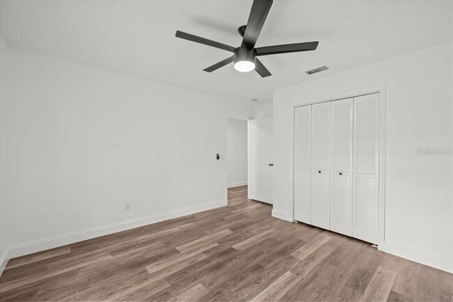 Building Photo - 11218 Creek View Dr