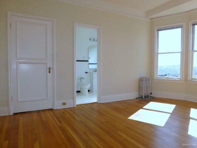 Building Photo - 2201 Pacific Ave