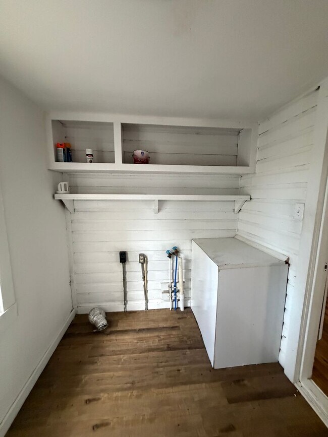 Building Photo - Haughton - 2 Bed 2 Bath - .39 Acre Corner Lot