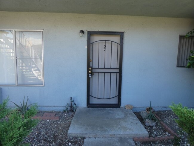 Building Photo - 12401 Breezewood Dr
