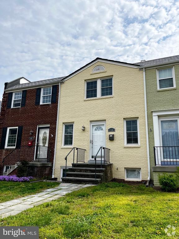 Building Photo - 1135 Colonial Ave