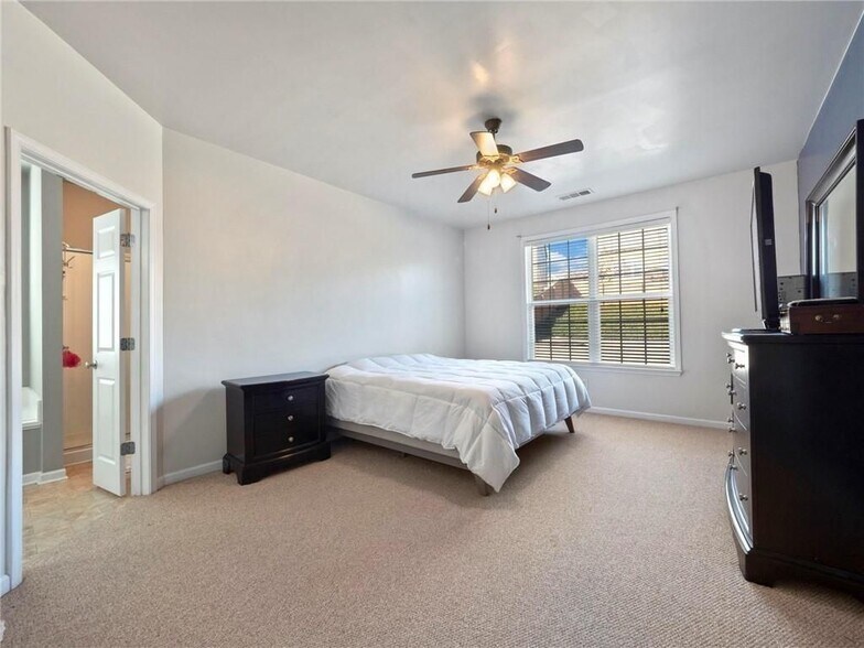 Building Photo - 1704 Ammons Falls Ct