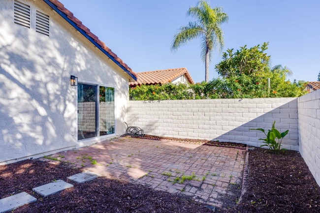 Building Photo - 243 Flame Tree Pl