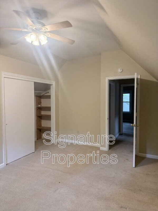 Building Photo - 14709 Mill Spring Dr
