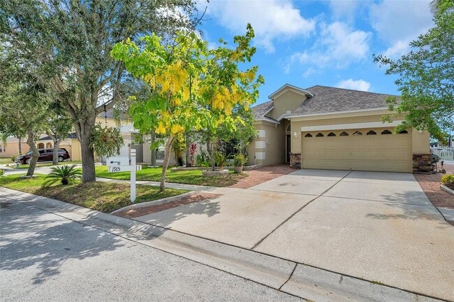 Building Photo - 1915 Fruitridge St