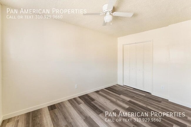 Building Photo - 9106 1/2 Palm St.-A6