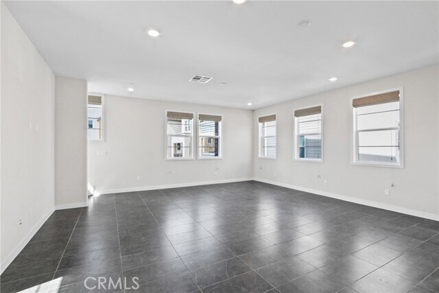 Building Photo - 147 Stetson St