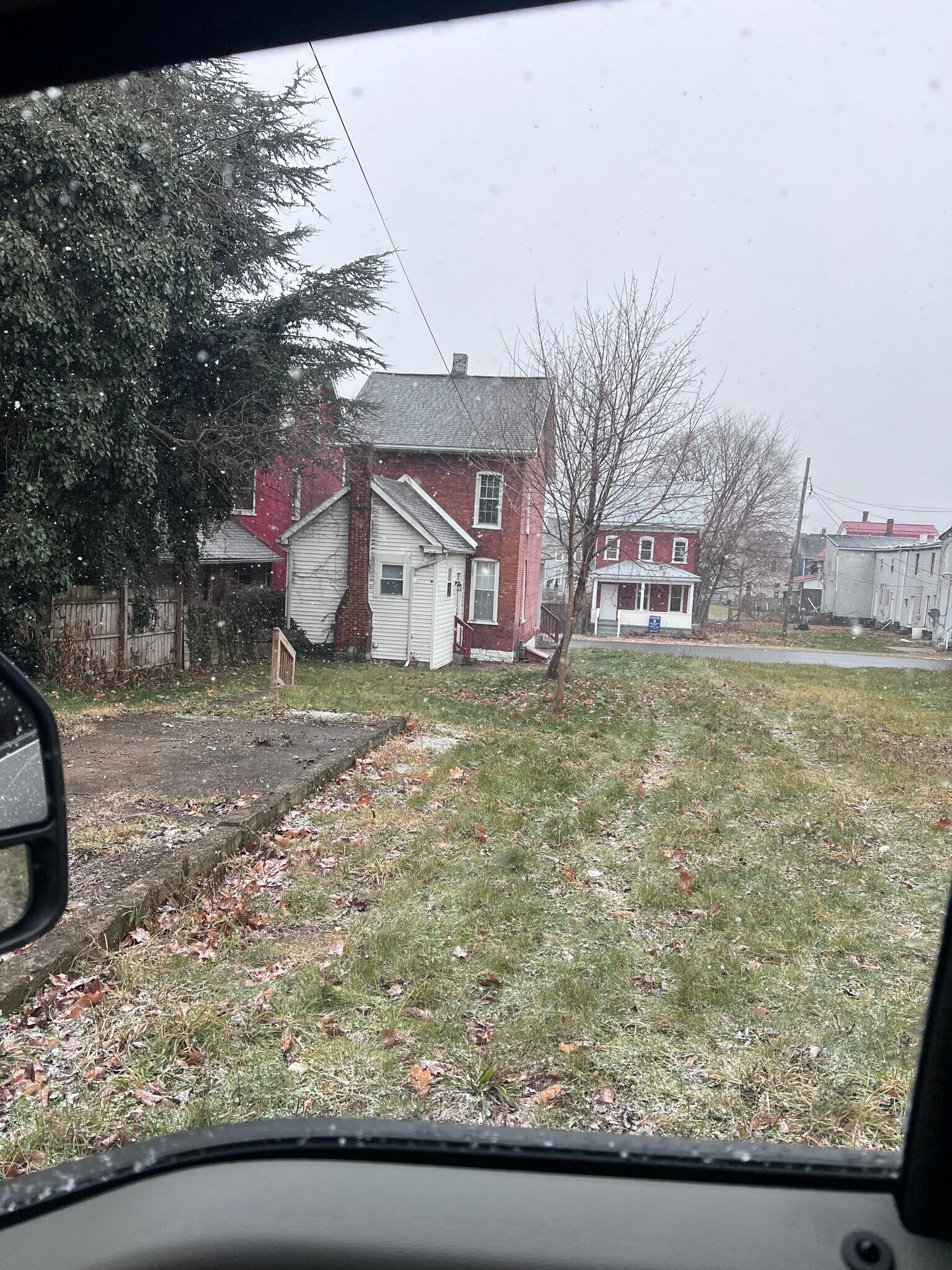 Building Photo - 2309 5th Ave