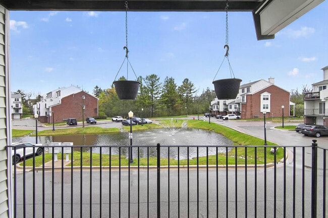 Building Photo - 1930 Lindsay Ln