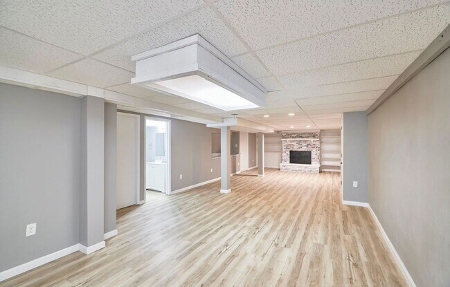 Building Photo - 11003 Fawnhaven Dr